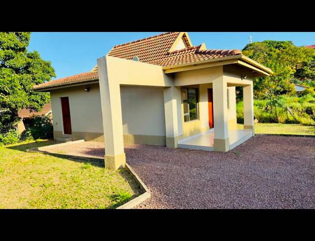 2 BEDROOM COMPLEX FOR SALE IN ISIPINGO RAIL